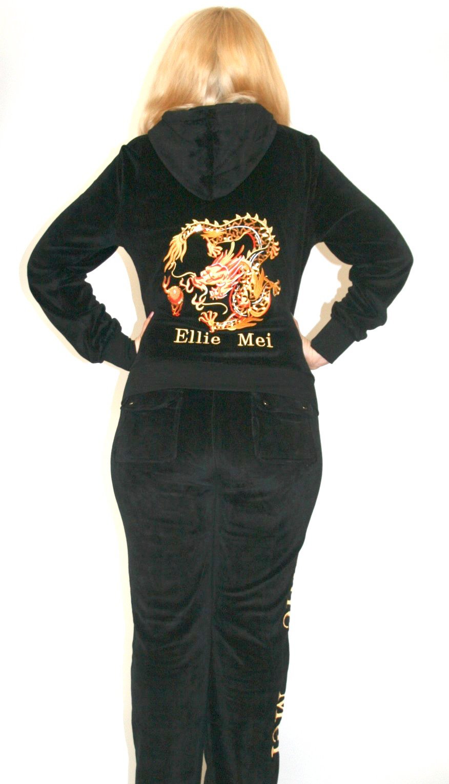 Women's black tracksuit ,casual wear sets with very soft and comfy fabric. 2 pieces sports wear with sparkle dragon embroidery  ,unique and stylish design .Long sleeves with banded cuffs and hoodie jackets , full length pants with adjustable drawstrings perfect for sports , running, shopping, traveling all outdoor activities. tracksuit for women best women's tracksuit