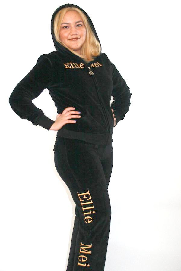 Women's black tracksuit ,casual wear sets with very soft and comfy fabric. 2 pieces sports wear with sparkle dragon embroidery  ,unique and stylish design .Long sleeves with banded cuffs and hoodie jackets , full length pants with adjustable drawstrings perfect for sports , running, shopping, traveling all outdoor activities. women's clothing store  tracksuit for women best women's tracksuit